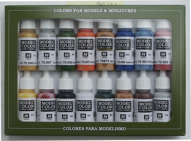 Model Color Set Folkstone Basics 16 x 17 ml