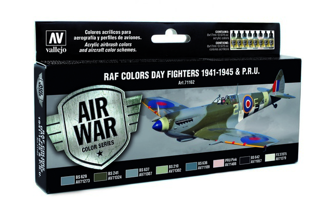71162 Air War RAF Colors Day Fighters 1941-1945 & P.R.U 8 x 17 ml