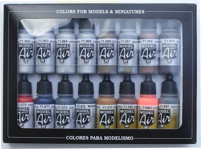Model Air Set Metallic Effects 16 x 17 ml (100504)